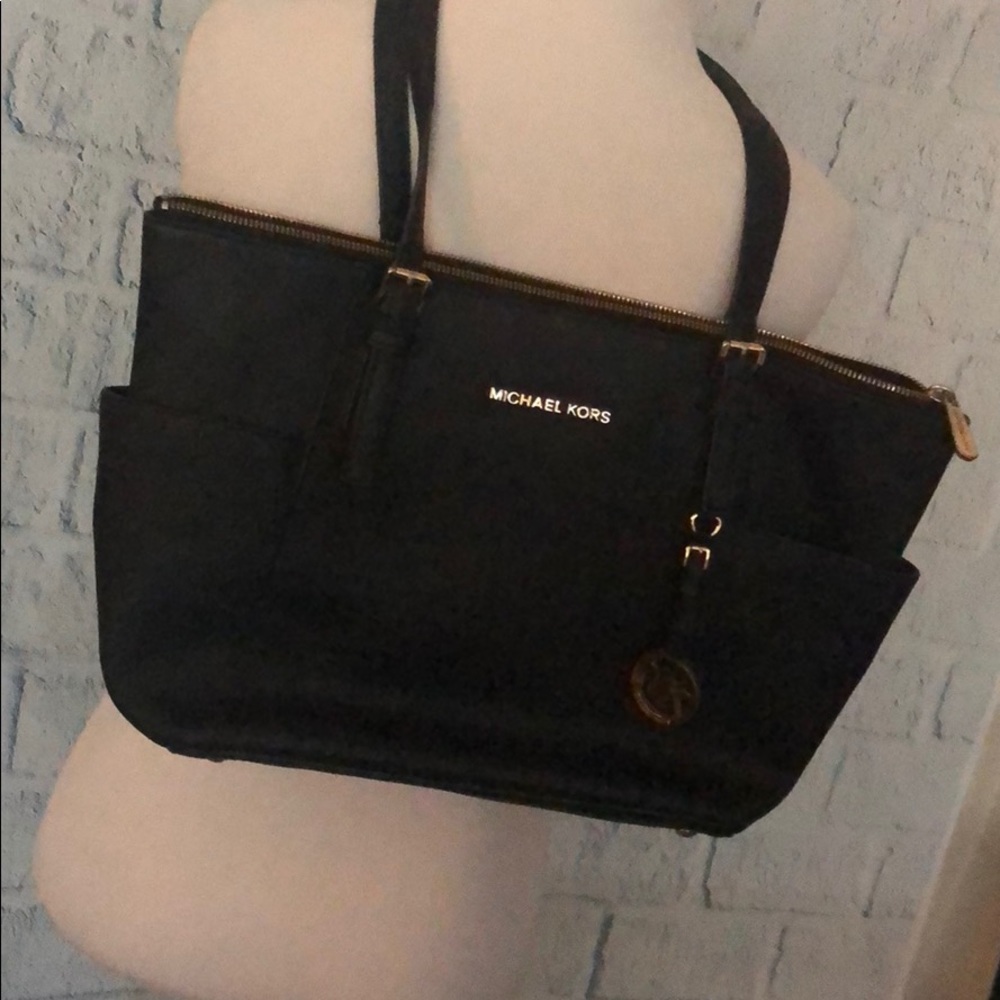Michal Kors - Black purse